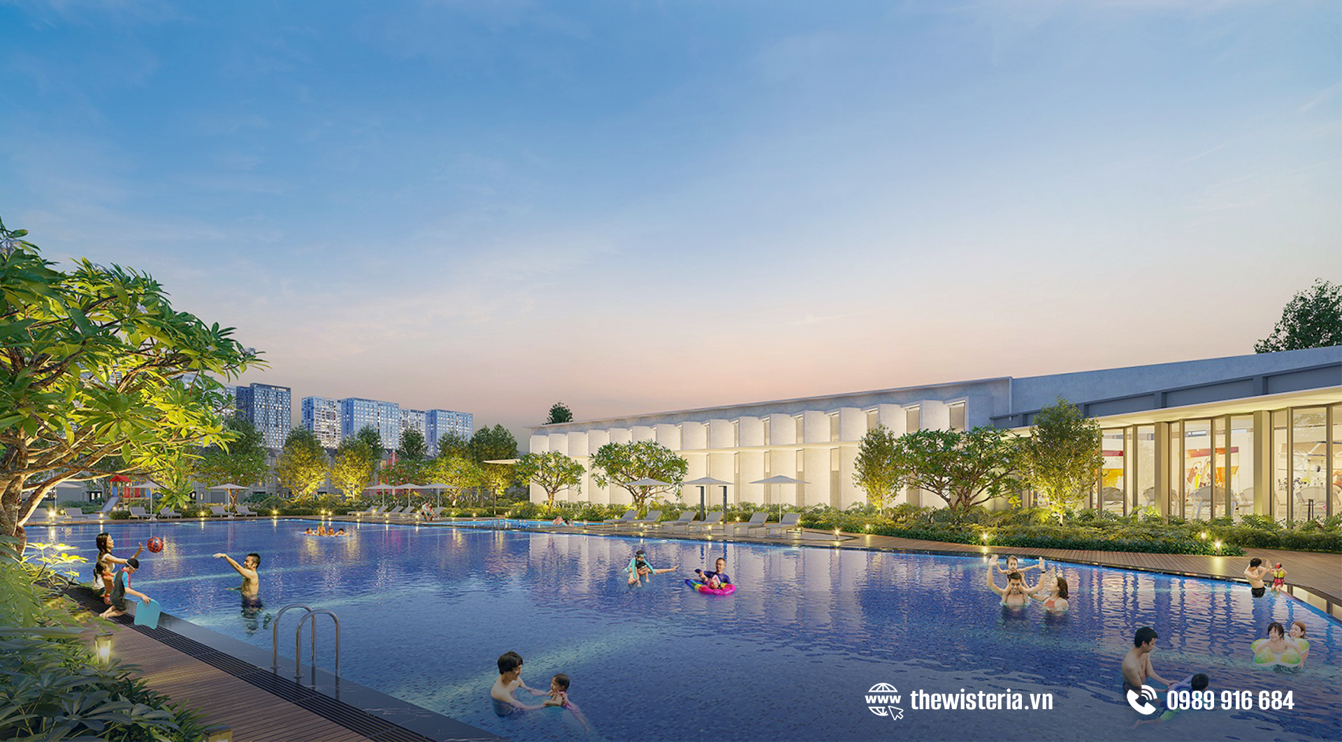 Bể bơi rộng lớn tại Hinode Royal Park